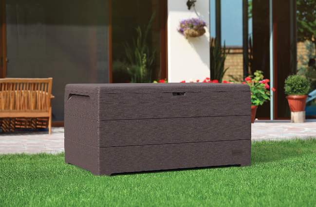 Duramax CedarGrain 110 Gallon Deck Box - Brown (86602) This deckbox is made from materials that is strong enough to sit on. 